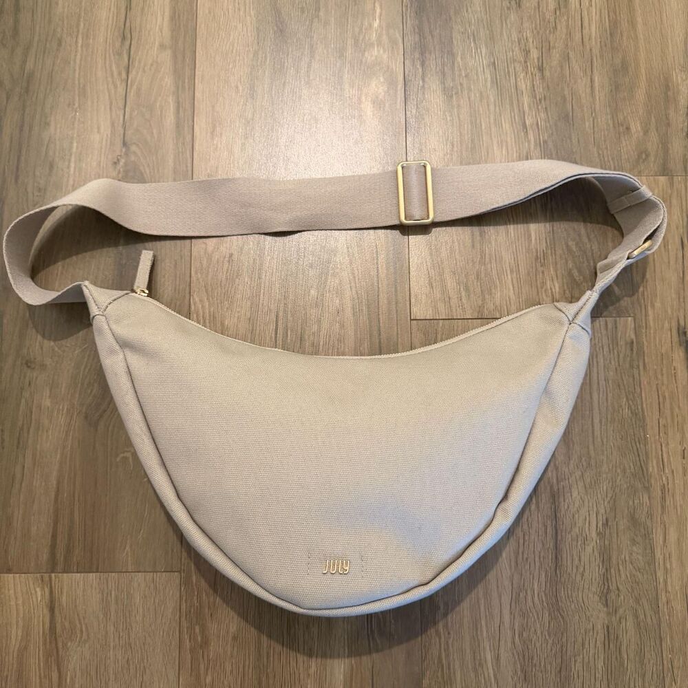 July-child Women's Tan and Cream Bag